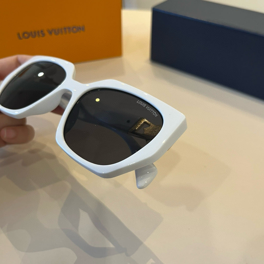 Louis Vuitton Fashion Silver Lens Sunglasses for Men & Women - 371440 - detail image 6