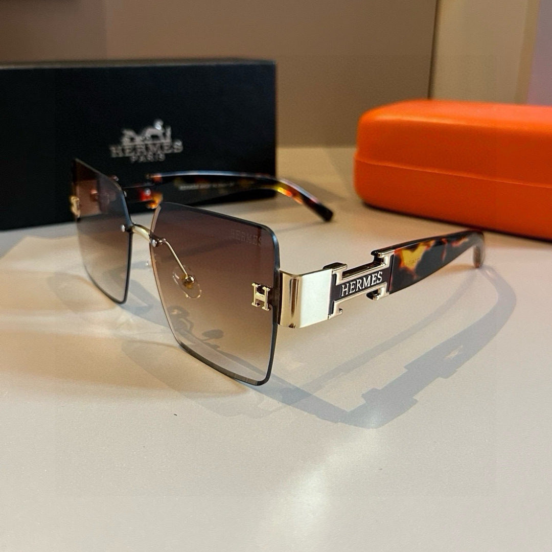 Hermès Oversized Gold Lens Sunglasses for Women - detail image 2