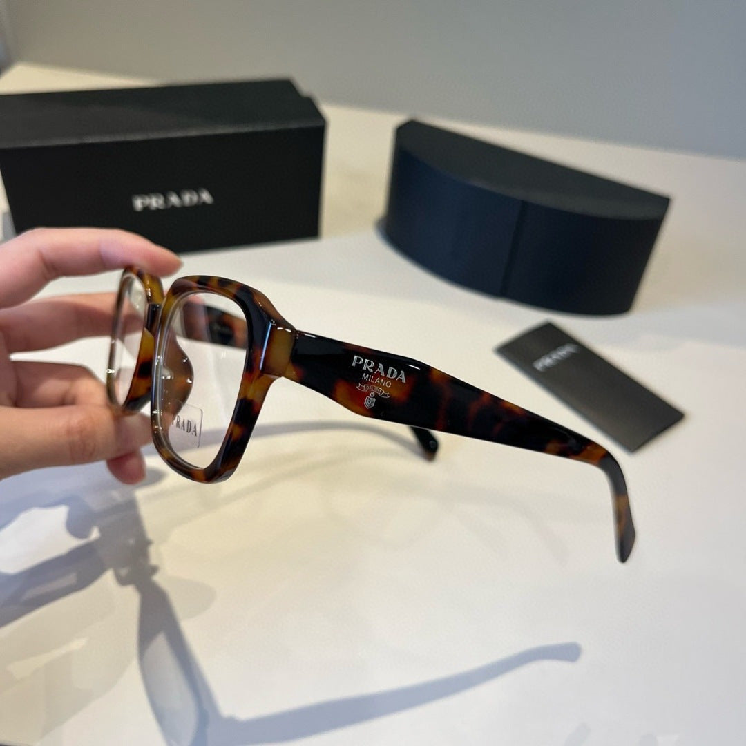 Prada Fashion Black Lens Sunglasses for Men & Women - 372102 - detail image 4