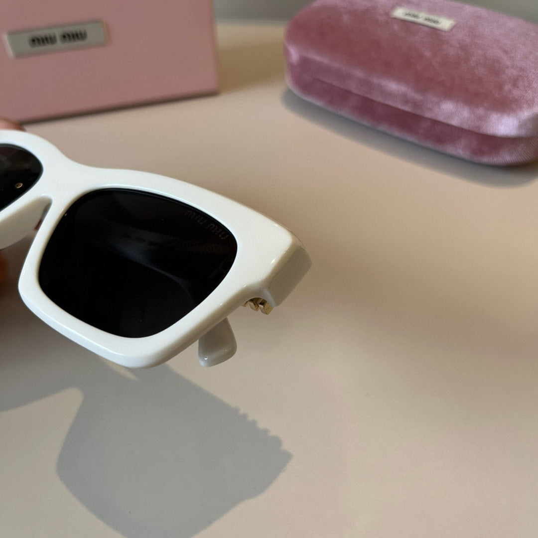 Miu Miu Cat-Eye Brown Lens Sunglasses for Men & Women - 382956 - detail image 5