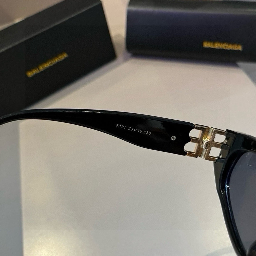 Balenciaga Rectangular Gold Lens Sunglasses for Men & Women - 449657 - detail image 7