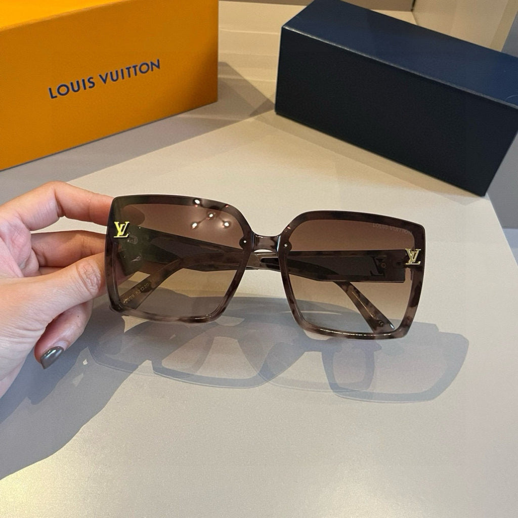 Louis Vuitton Fashion Gold Lens Sunglasses for Men & Women - 381794 - detail image 2