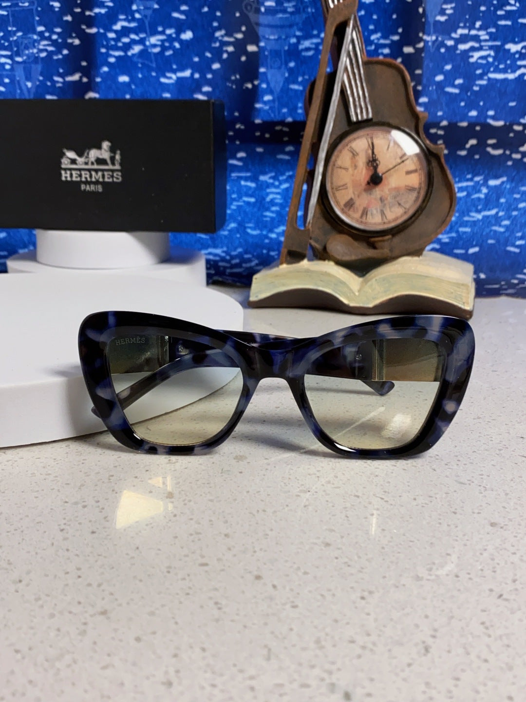 Hermès Cat-Eye Silver Lens Sunglasses for Men & Women - 488103 - detail image 9