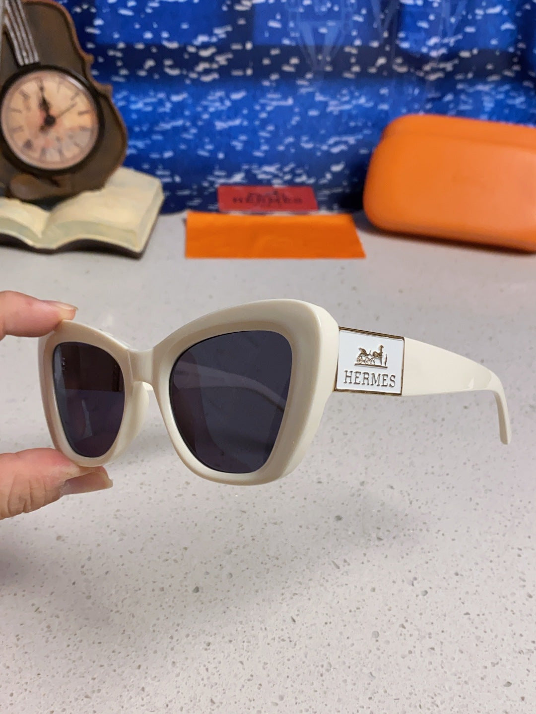 Hermès Cat-Eye Silver Lens Sunglasses for Men & Women - 488105 - detail image 6