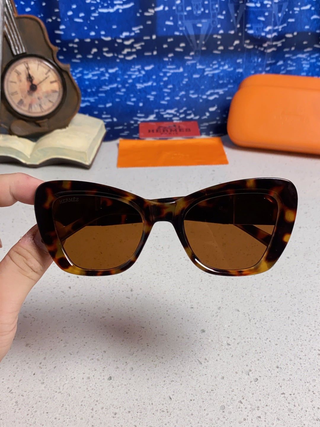 Hermès Cat-Eye Brown Lens Sunglasses for Men & Women - detail image 4
