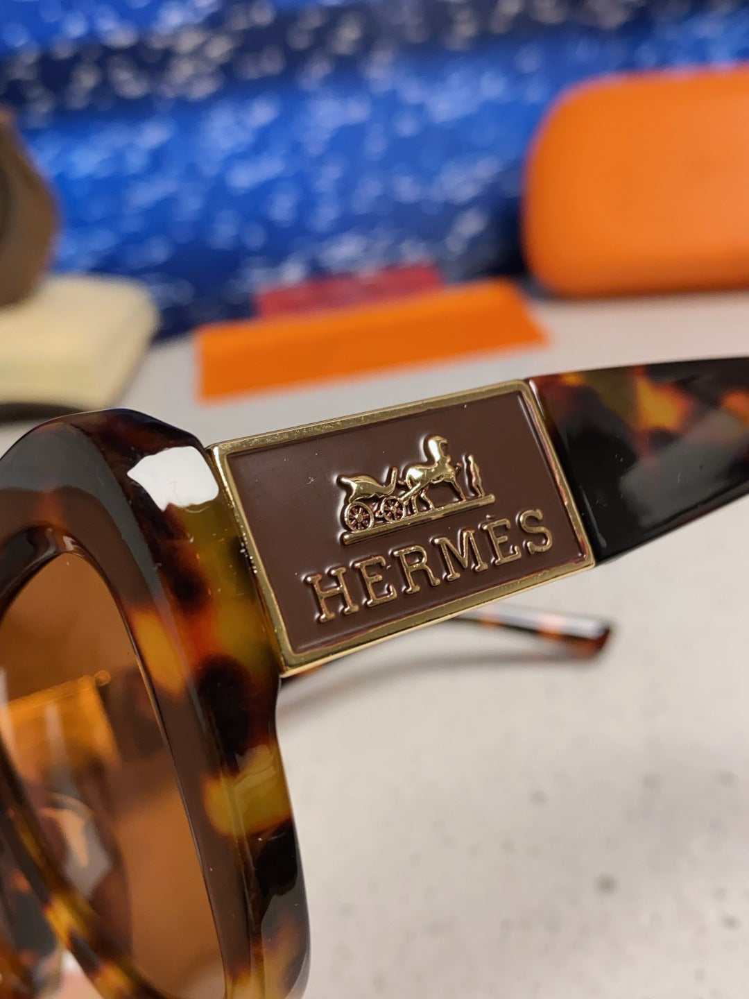 Hermès Cat-Eye Brown Lens Sunglasses for Men & Women - detail image 7