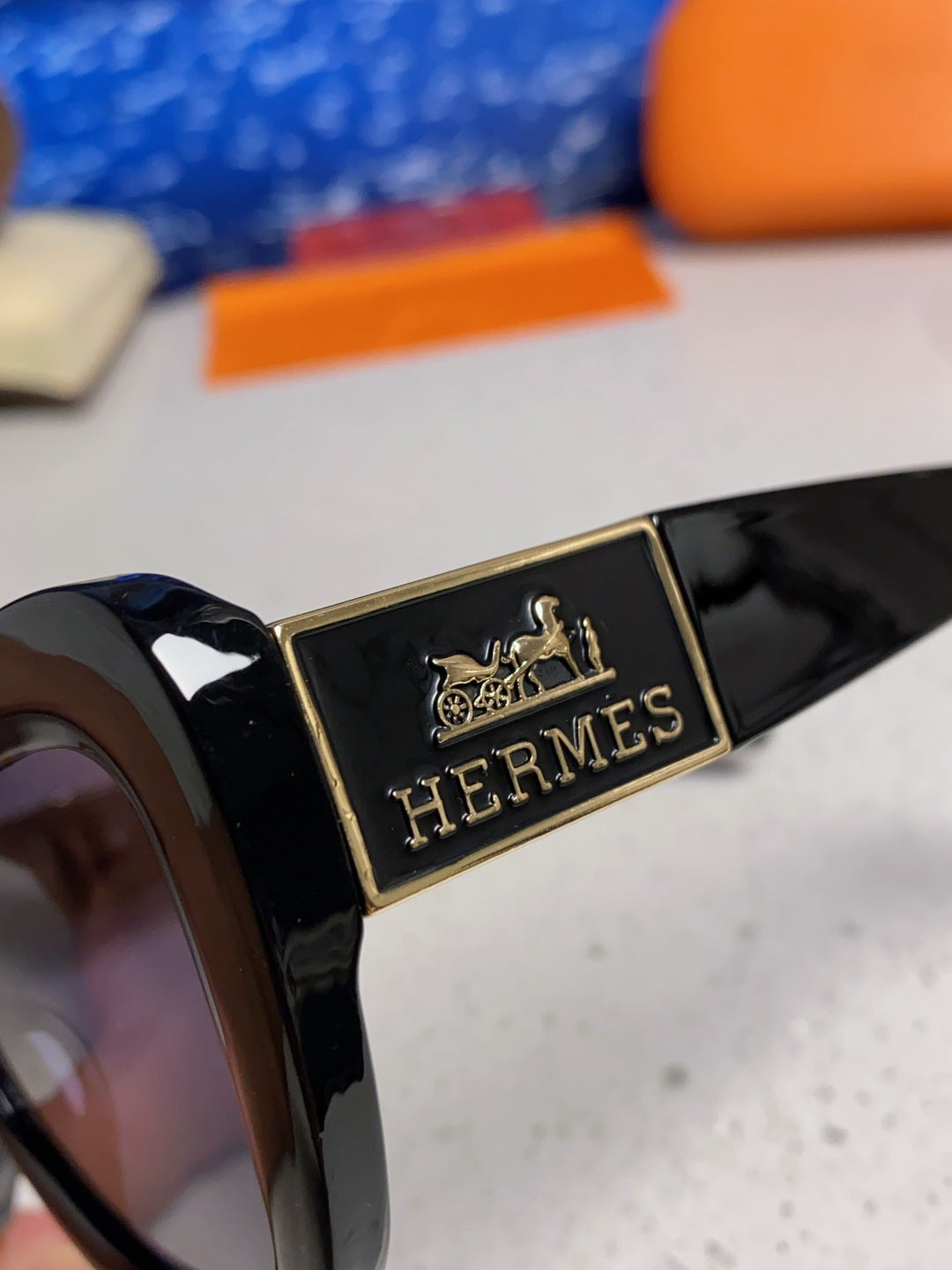 Hermès Cat-Eye Black Lens Sunglasses for Men & Women - detail image 7