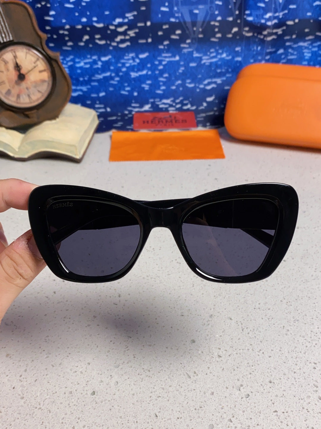 Hermès Cat-Eye Black Lens Sunglasses for Men & Women - detail image 4