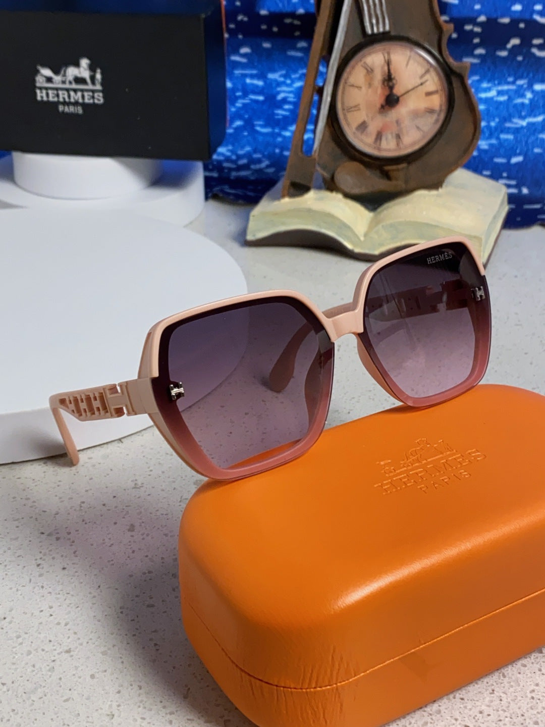 Hermès Polarized Round Red Lens Sunglasses for Women - detail image 10