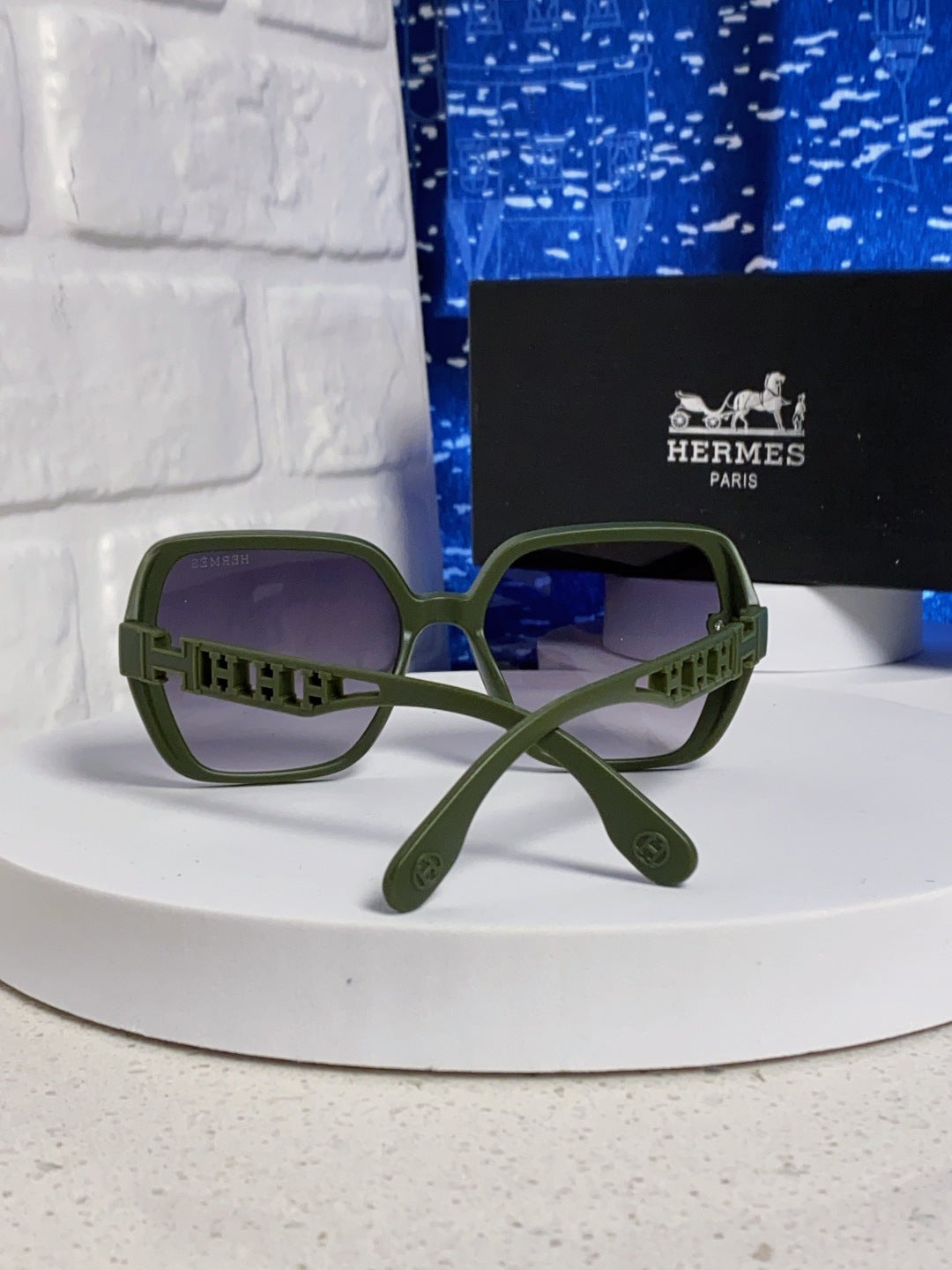 Hermès Polarized Round Silver Lens Sunglasses for Women - detail image 3
