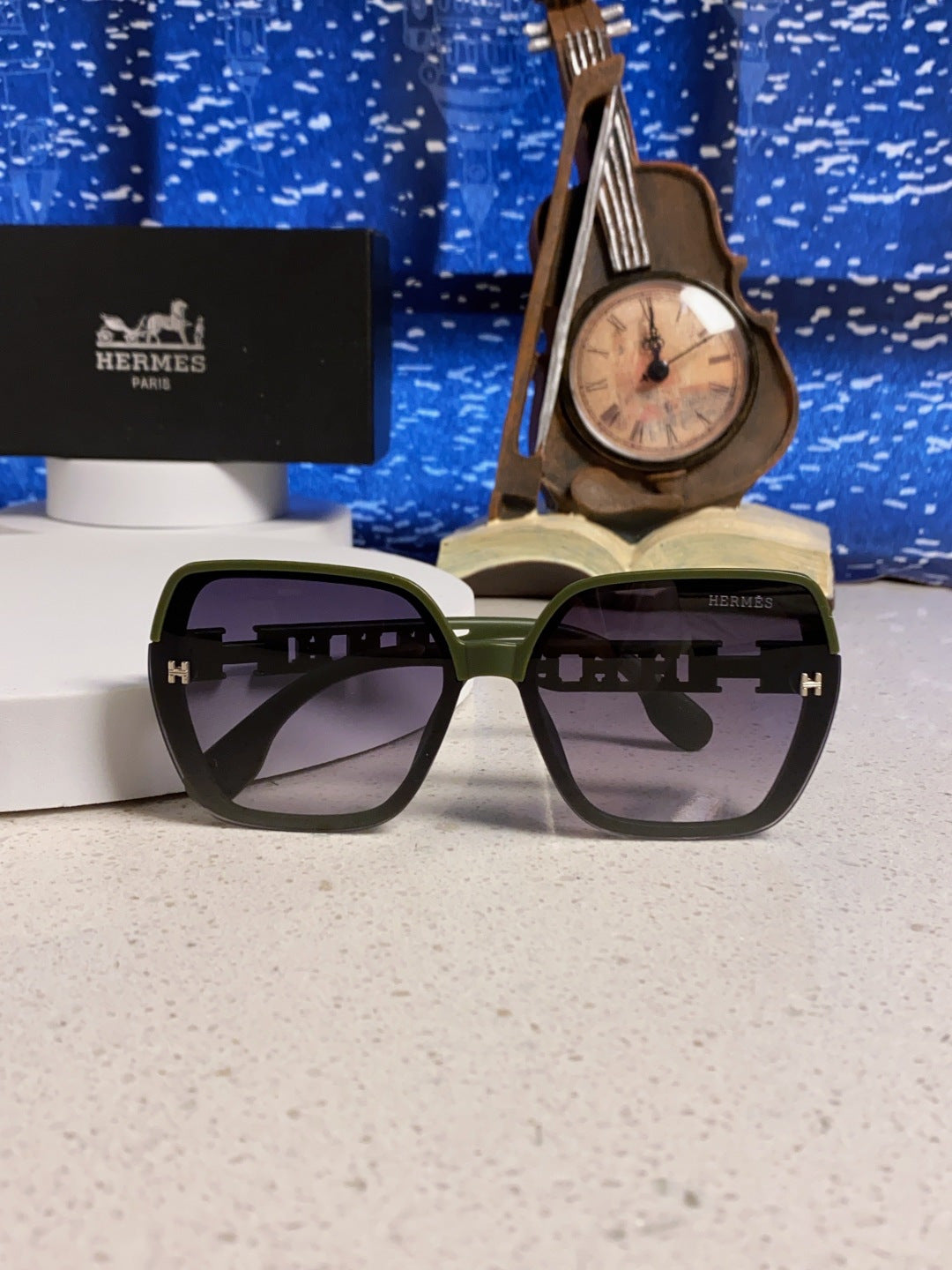Hermès Polarized Round Silver Lens Sunglasses for Women - detail image 9