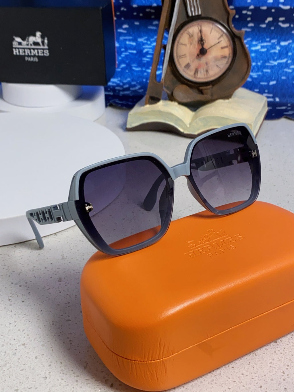 Hermès Polarized Round Gray Lens Sunglasses for Women - detail image 10