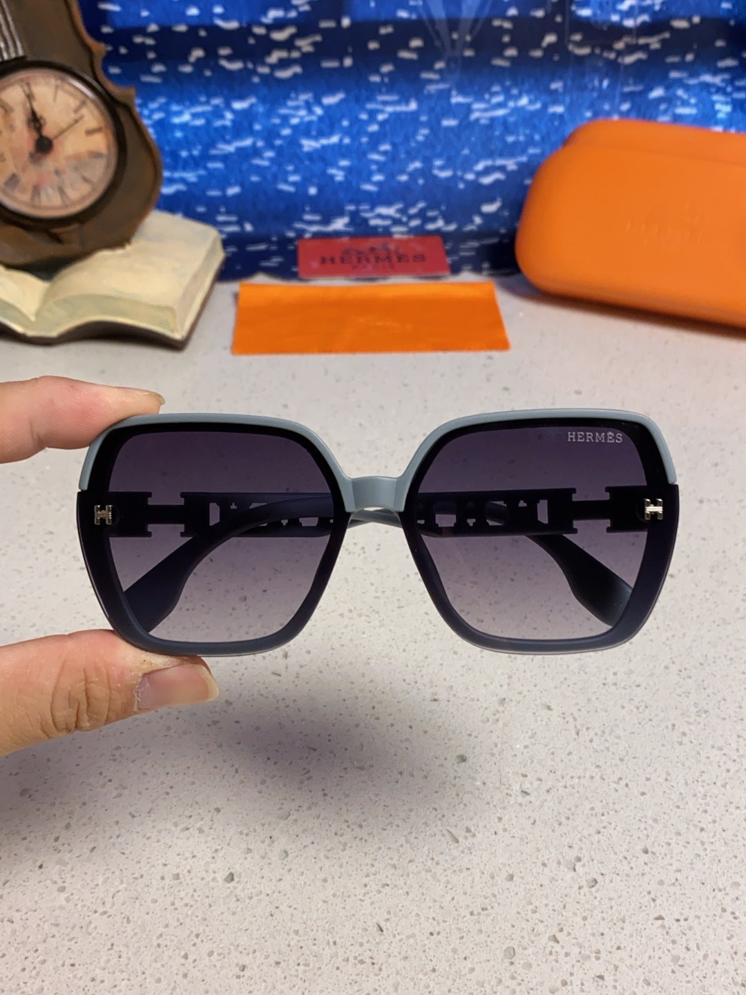 Hermès Polarized Round Gray Lens Sunglasses for Women - detail image 4