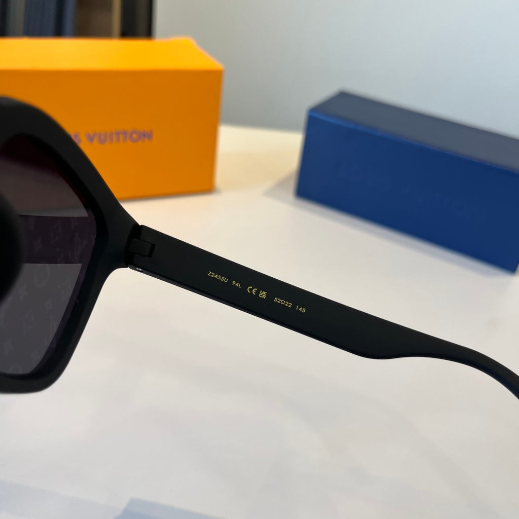 Louis Vuitton Fashion Black Lens Sunglasses for Men & Women - 357670 - detail image 5
