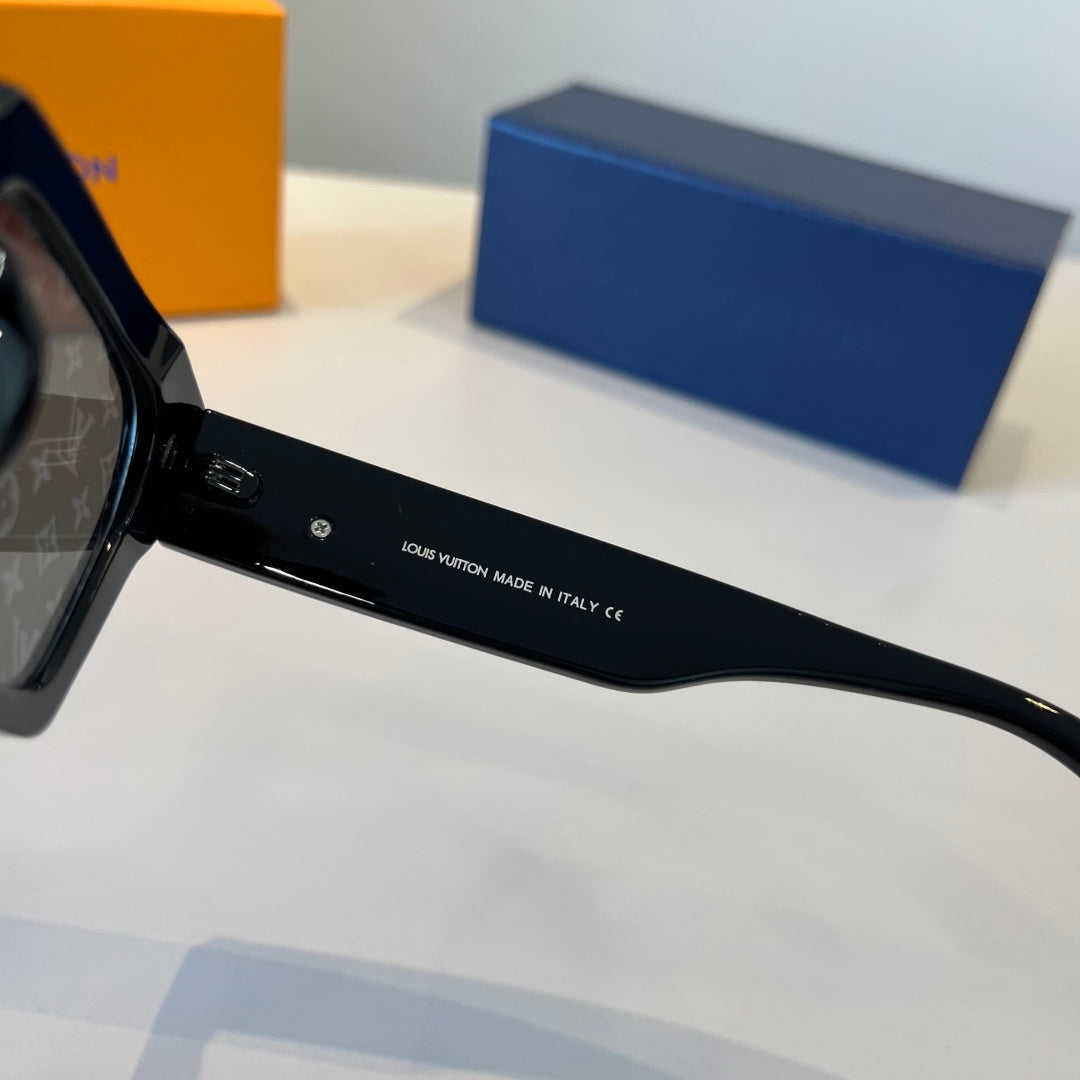 Louis Vuitton Metal Aviator Silver Lens Sunglasses for Men & Women - 357671 - detail image 5