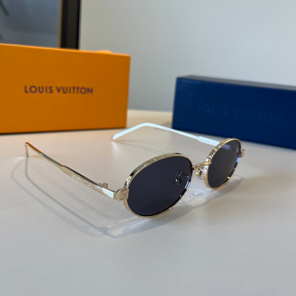 Louis Vuitton Metal Fashion Silver Lens Sunglasses for Men & Women - 357673