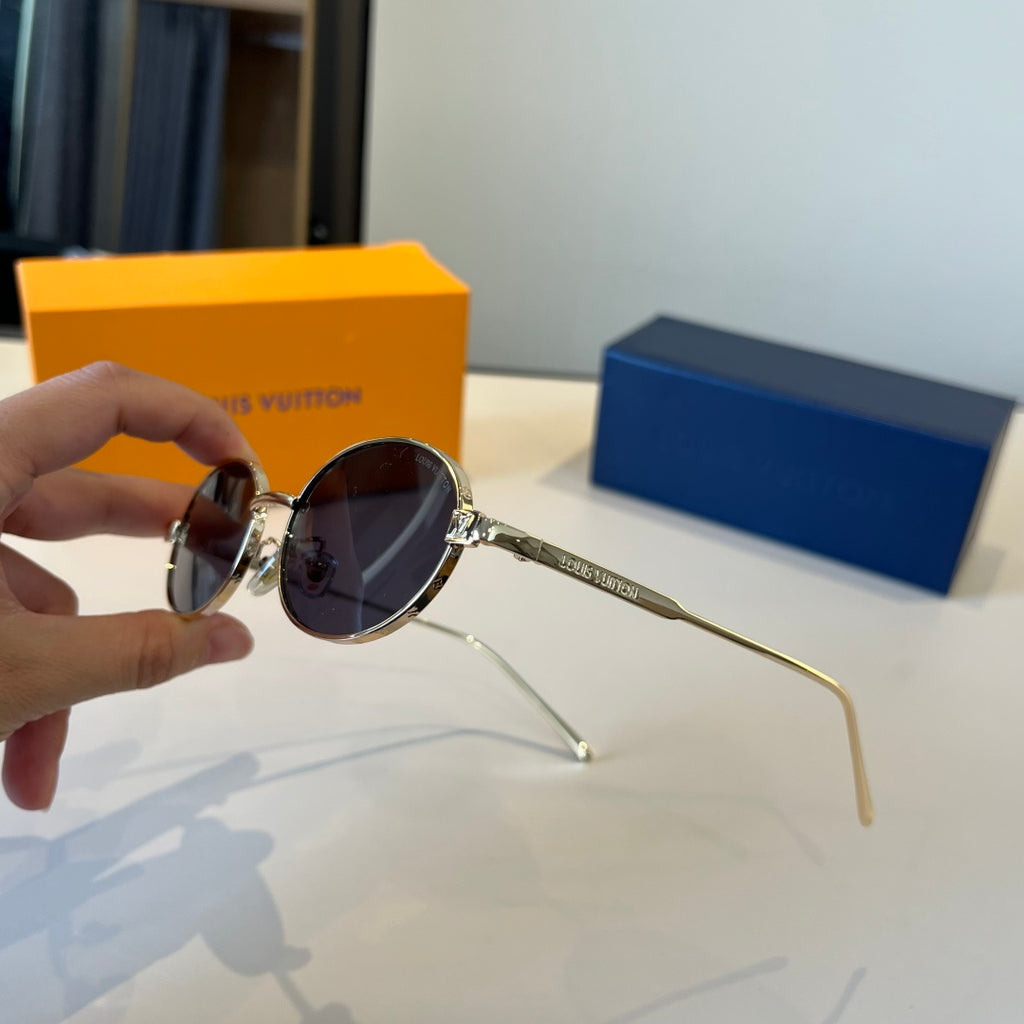 Louis Vuitton Metal Fashion Silver Lens Sunglasses for Men & Women - 357673 - detail image 6