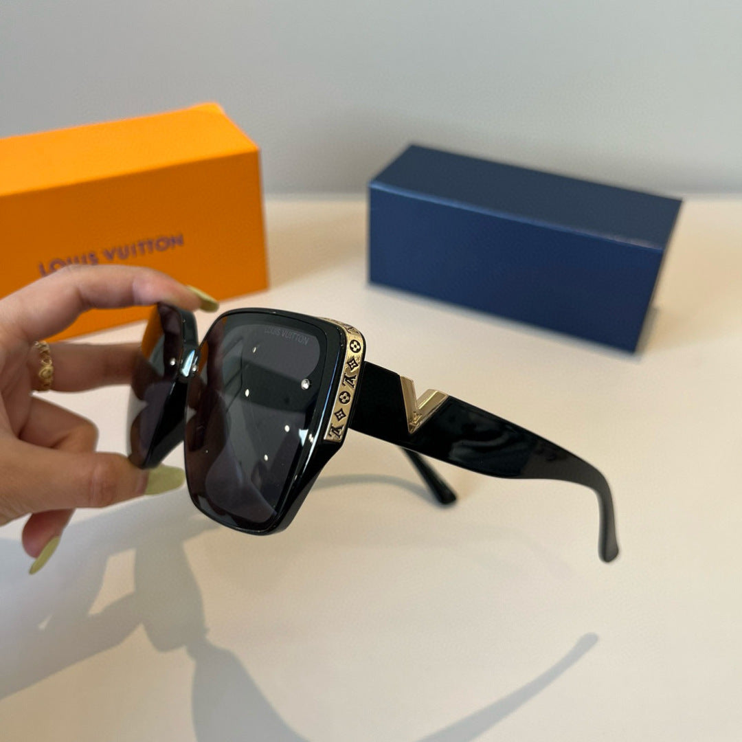Louis Vuitton Fashion Black Lens Sunglasses for Men & Women - 357675 - detail image 4