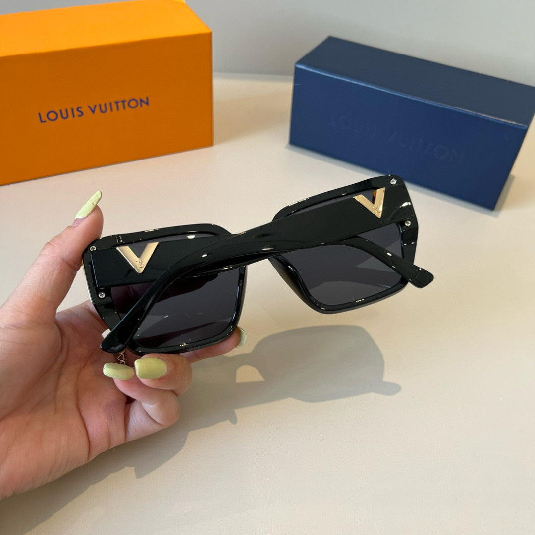 Louis Vuitton Fashion Black Lens Sunglasses for Men & Women - 357675 - detail image 8