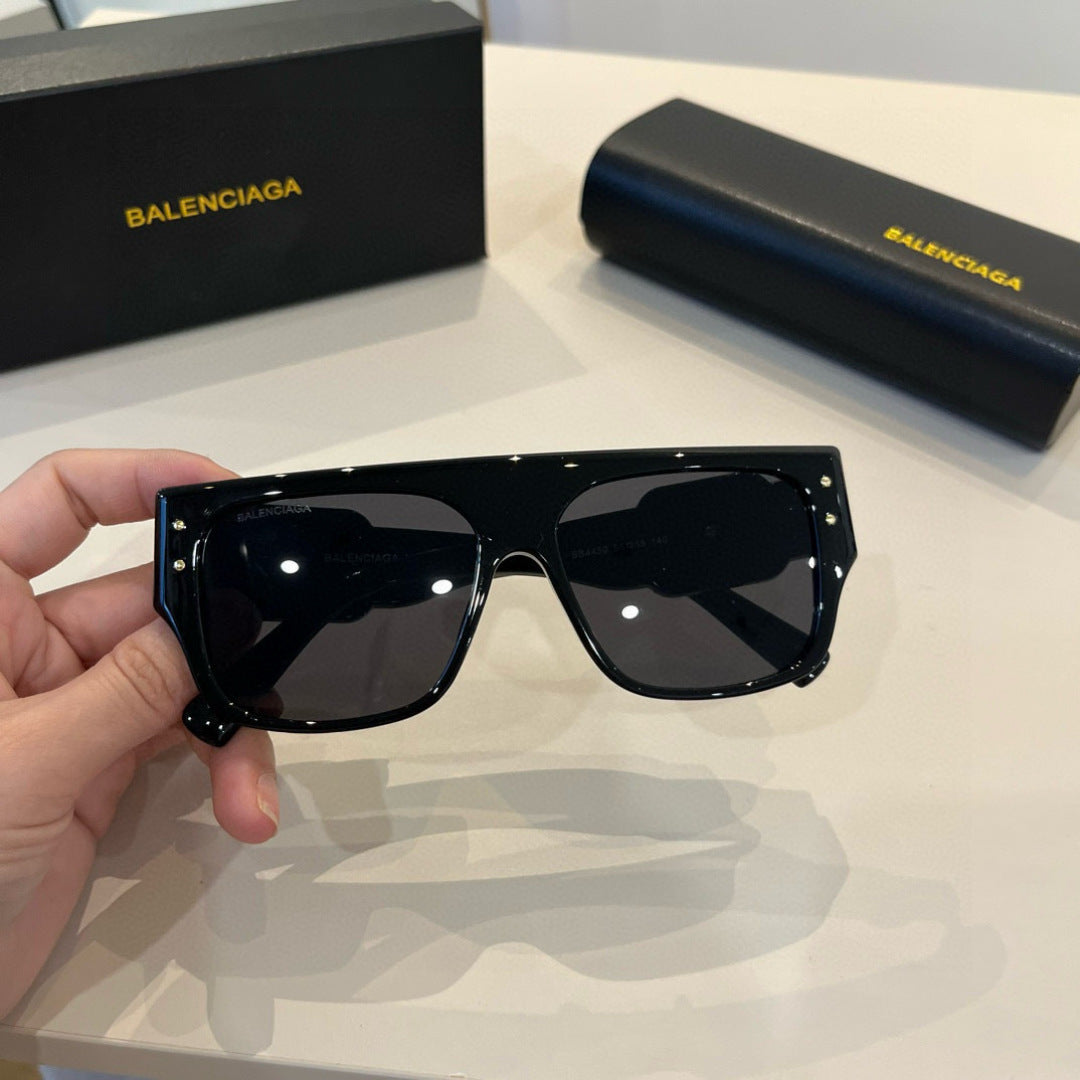 Balenciaga Rectangular Black Lens Sunglasses for Men & Women - 466043 - detail image 4
