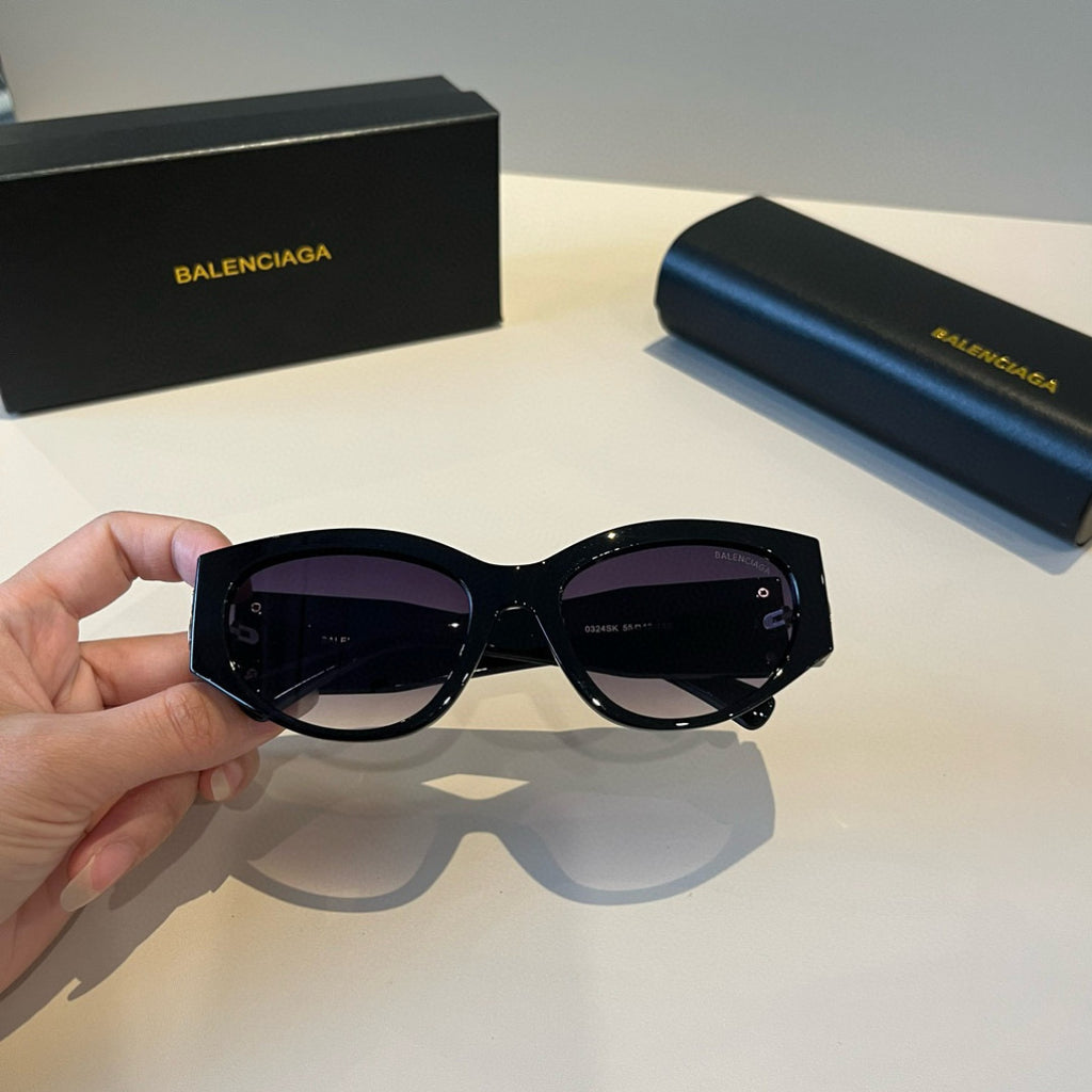 Balenciaga Rectangular Black Lens Sunglasses for Men & Women - 358662 - detail image 10