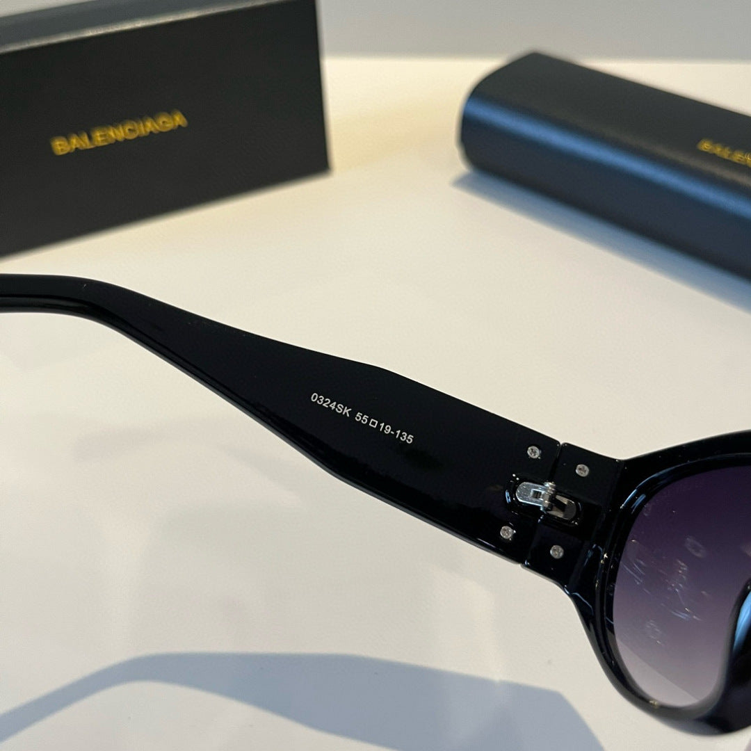 Balenciaga Rectangular Black Lens Sunglasses for Men & Women - 487542 - detail image 6