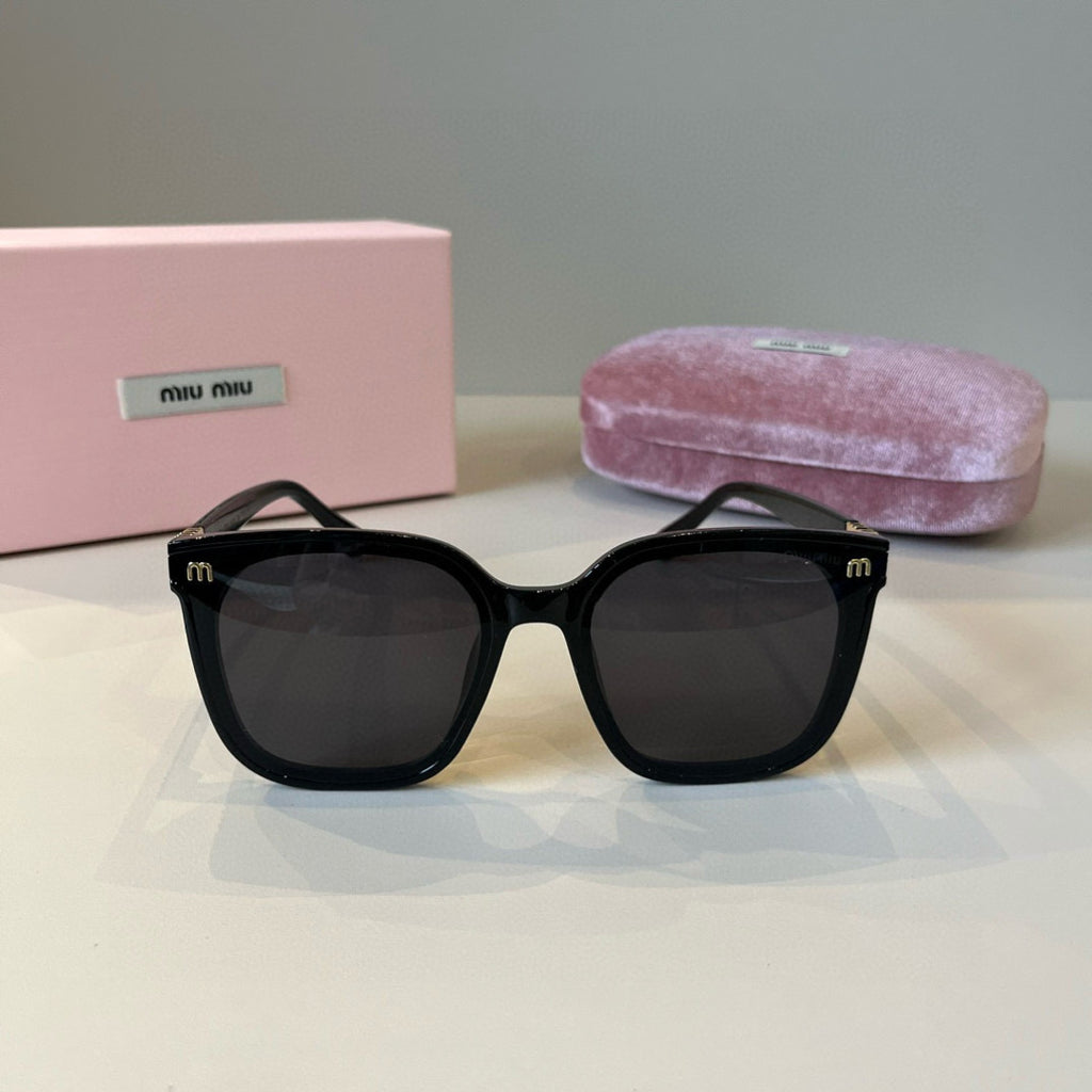 Miu Miu Fashion Black Lens Sunglasses for Men & Women - 466117 - detail image 2
