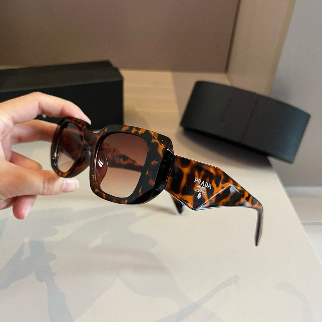 Prada SPR17WF Fashion Brown Lens Sunglasses for Men & Women - 998172 - detail image 4