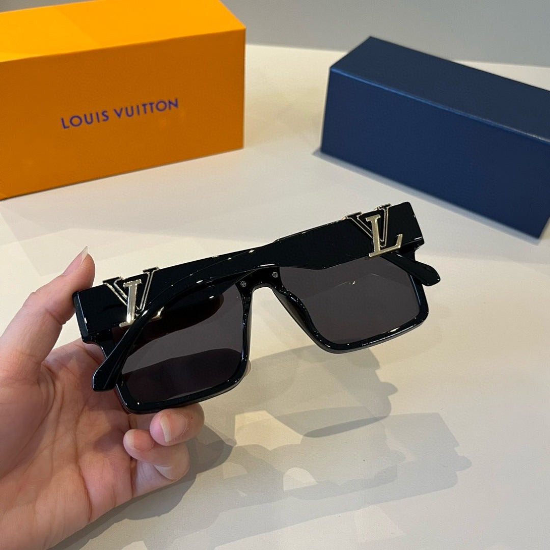 Louis Vuitton Fashion Black Lens Sunglasses for Men & Women - 357605 - detail image 9