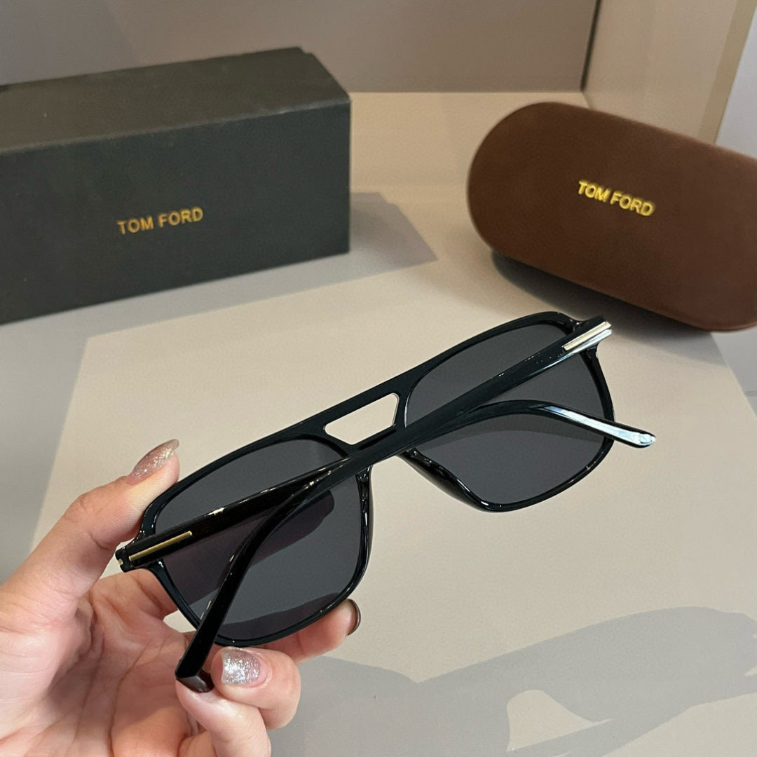 Tom Ford Fashion Silver Lens Sunglasses for Men & Women - 358850 - detail image 4