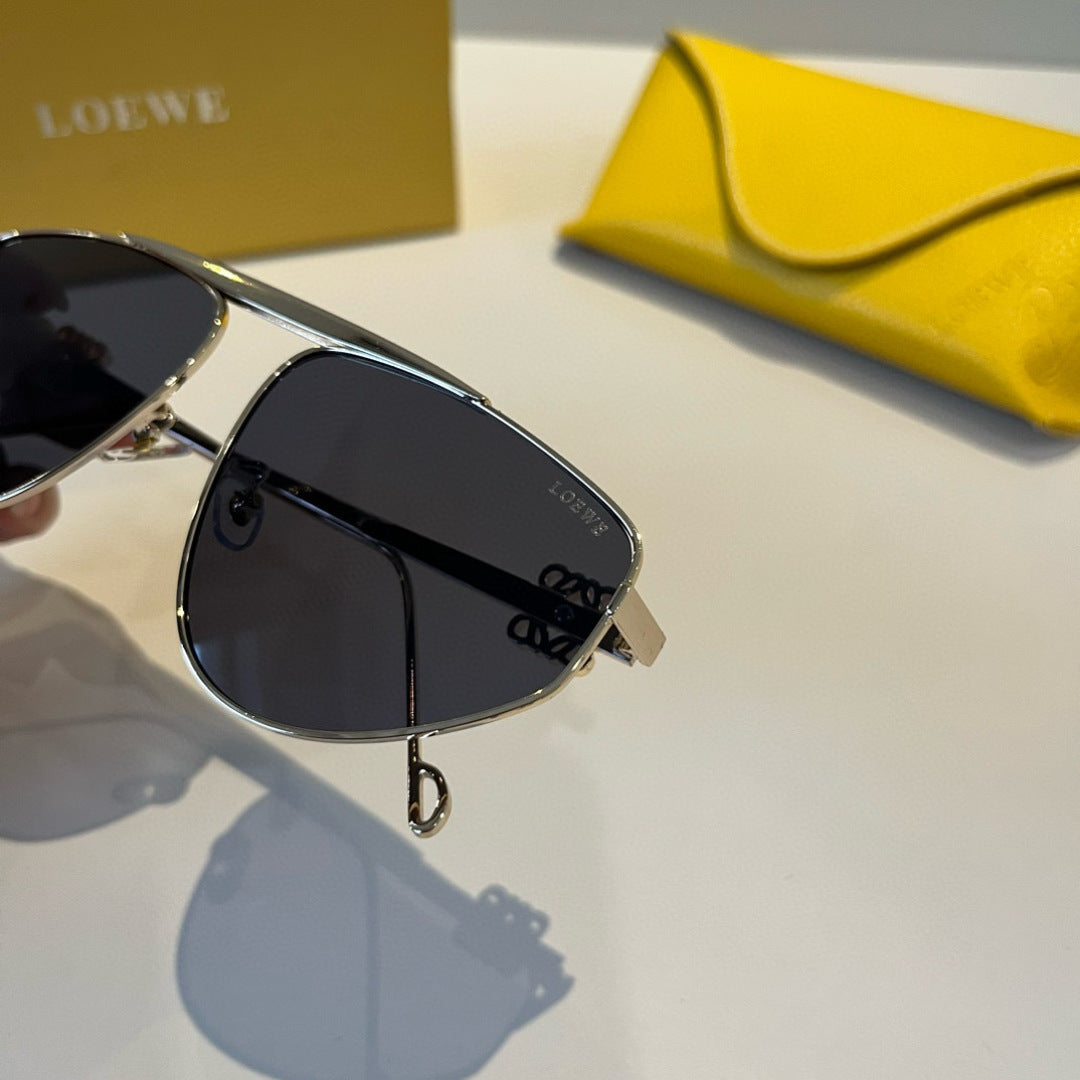 Loewe Fashion Silver Lens Sunglasses for Men & Women - 416397 - detail image 9