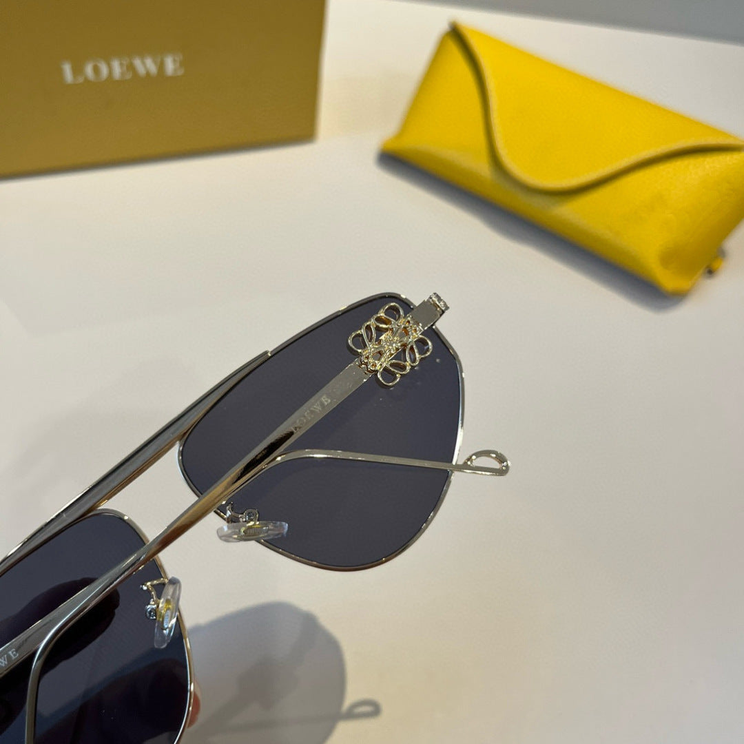 Loewe Fashion Silver Lens Sunglasses for Men & Women - 416397 - detail image 8