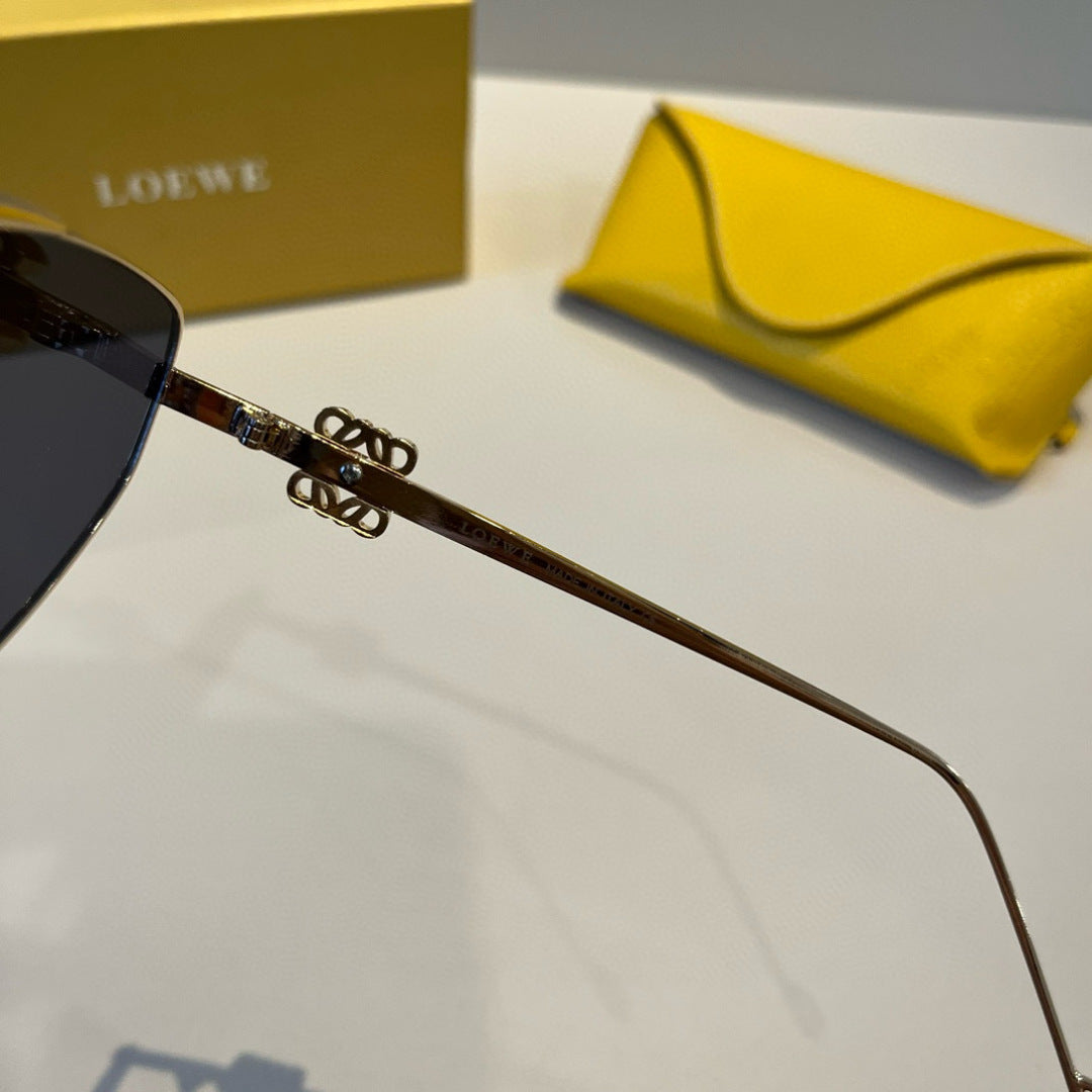 Loewe Fashion Silver Lens Sunglasses for Men & Women - 416397 - detail image 5