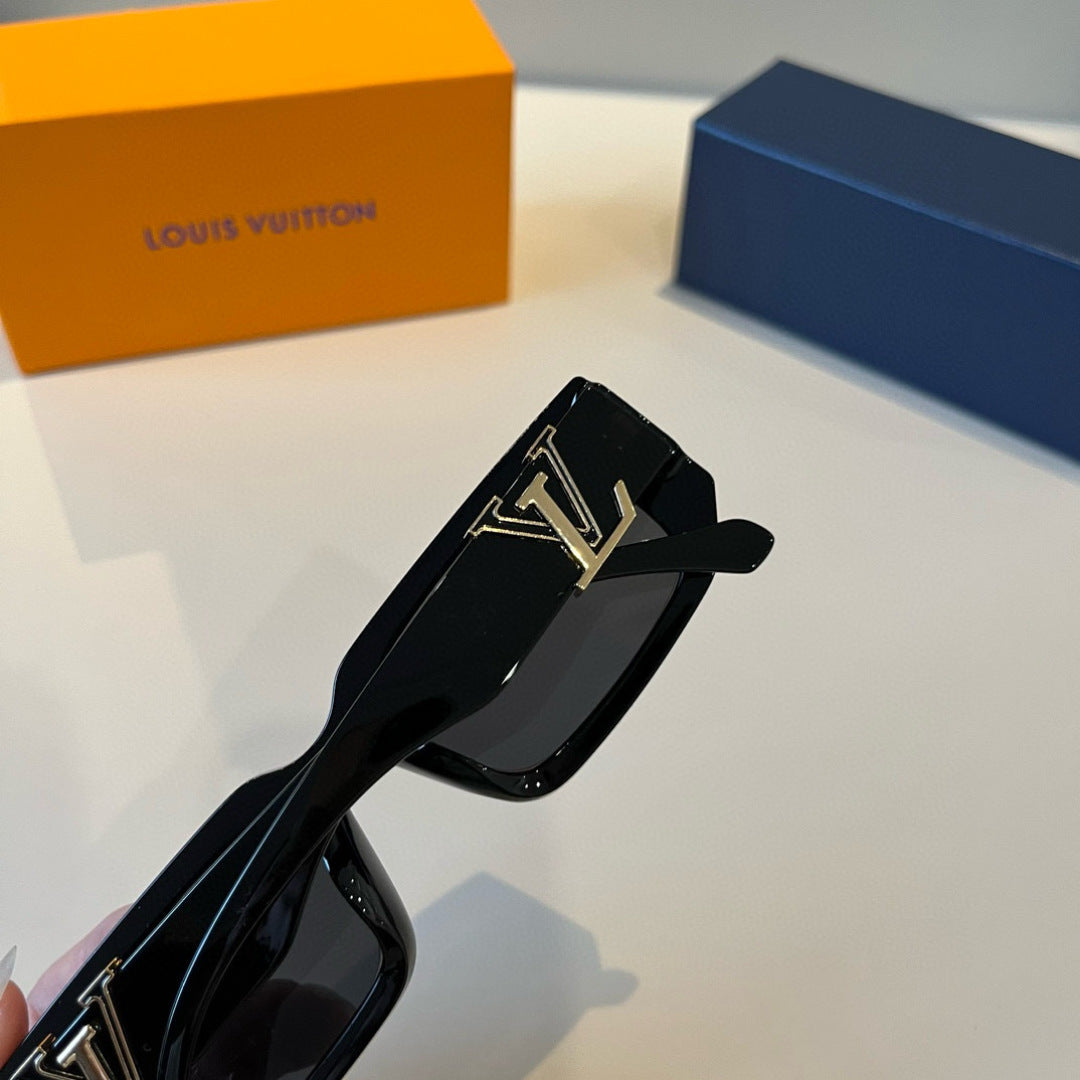 Louis Vuitton 2315 Fashion Black Lens Sunglasses for Men & Women - 381797 - detail image 6