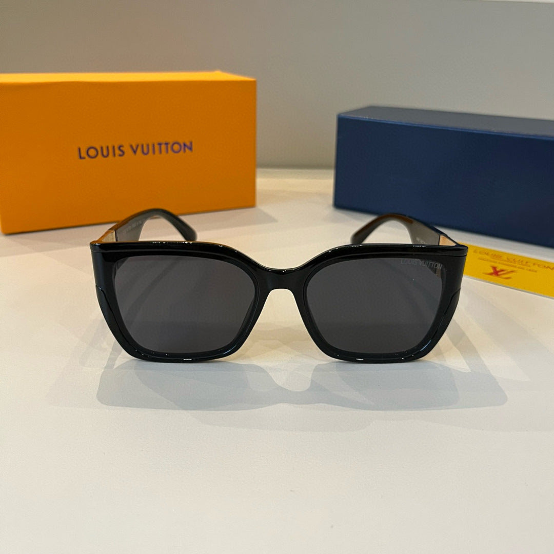 Louis Vuitton Fashion Black Lens Sunglasses for Men & Women - 381798 - detail image 2