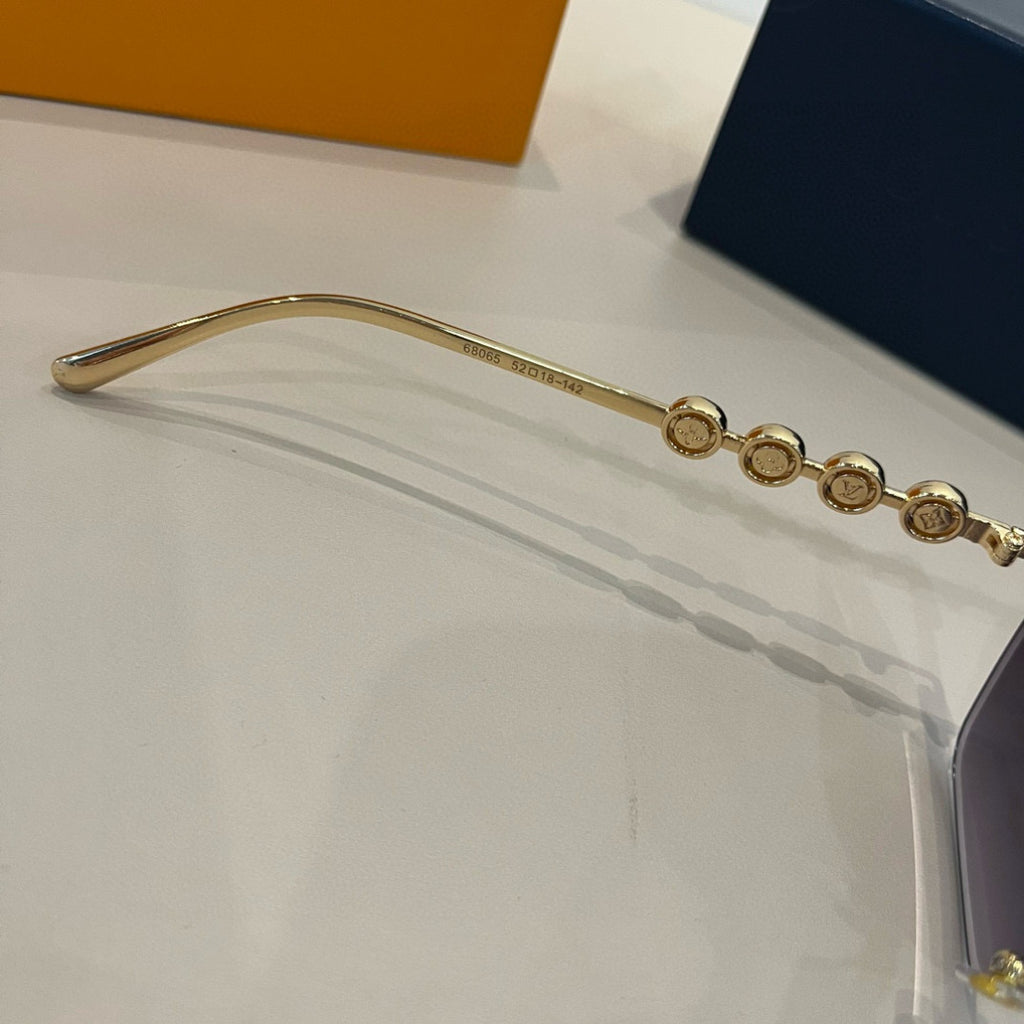 Louis Vuitton Fashion Silver Lens Sunglasses for Women - 414806 - detail image 10