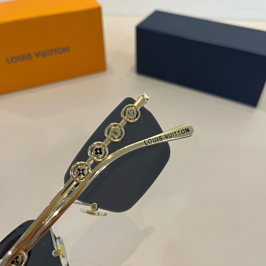 Louis Vuitton Fashion Silver Lens Sunglasses for Women - 414807 - detail image 5