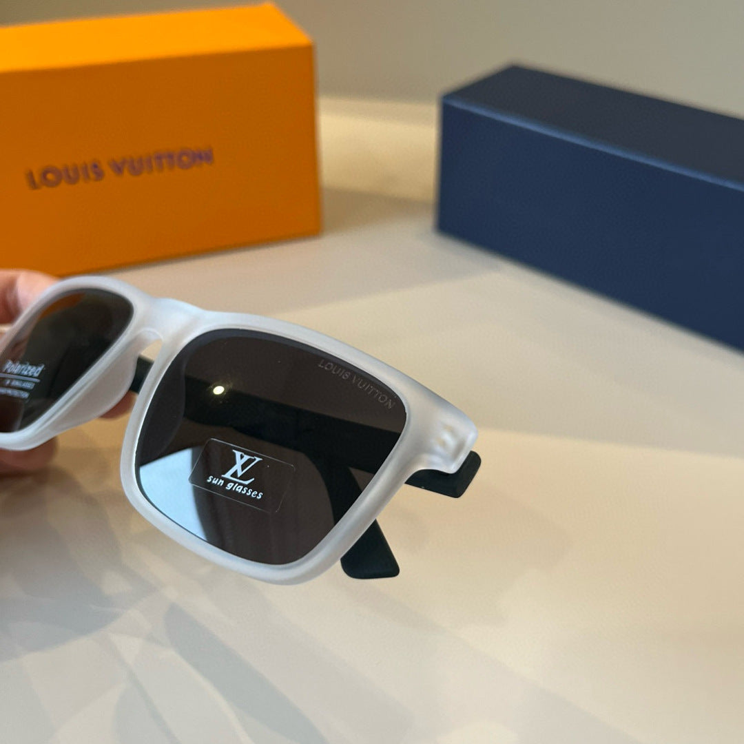 Louis Vuitton Metal Aviator Silver Lens Sunglasses for Men & Women - 414798 - detail image 5