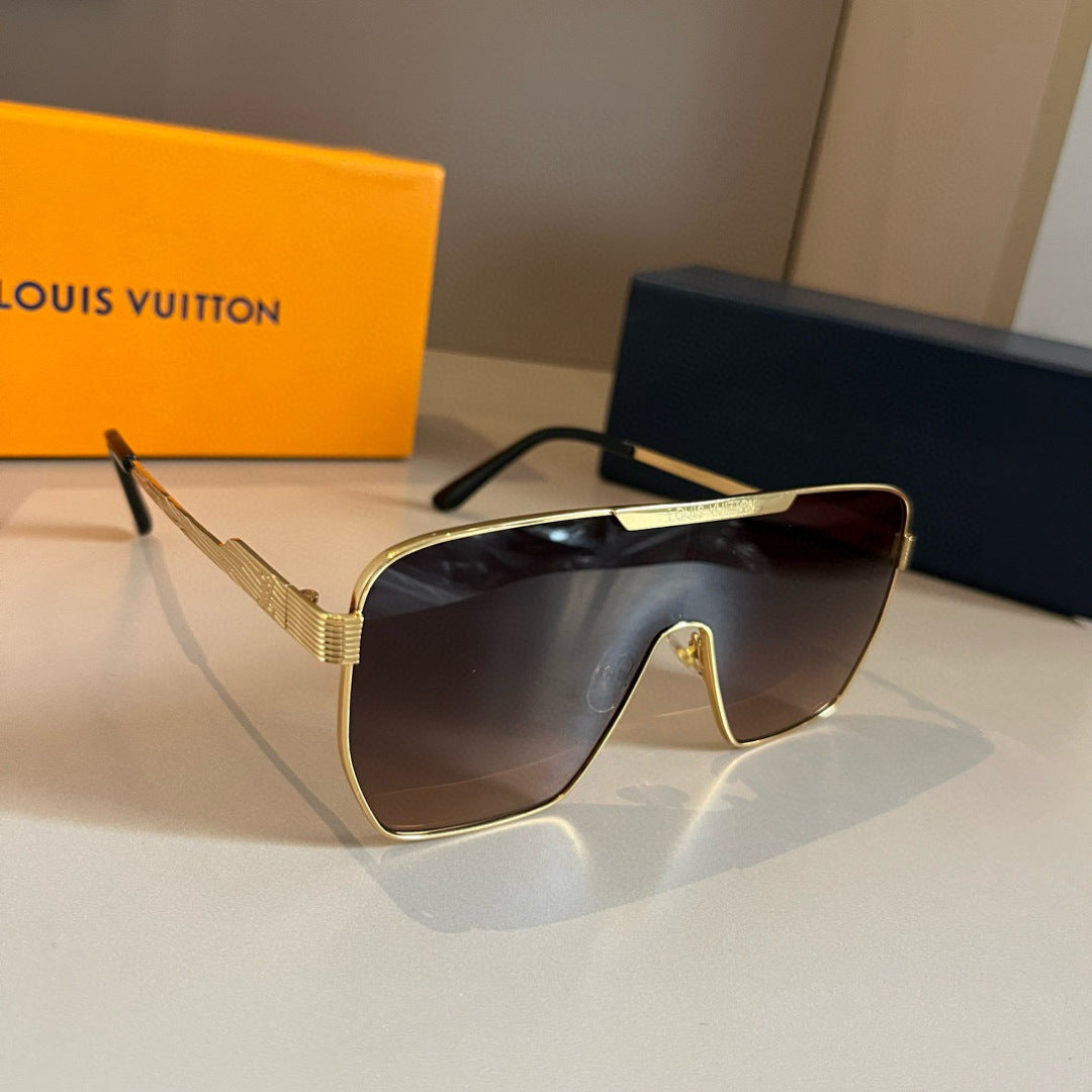 Louis Vuitton Fashion Gold Lens Sunglasses for Men & Women - 357610