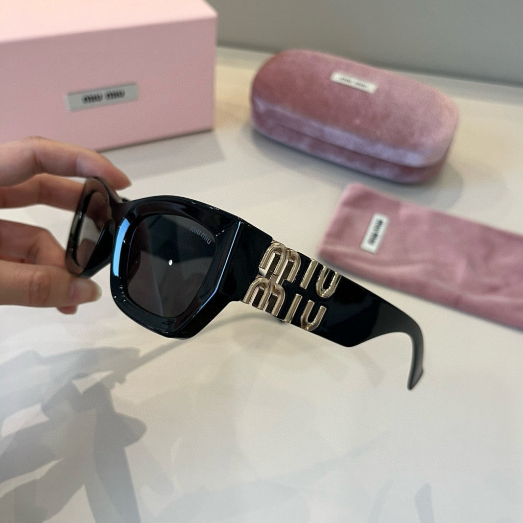 Miu Miu Fashion Black Lens Sunglasses for Men & Women - 487644 - detail image 4