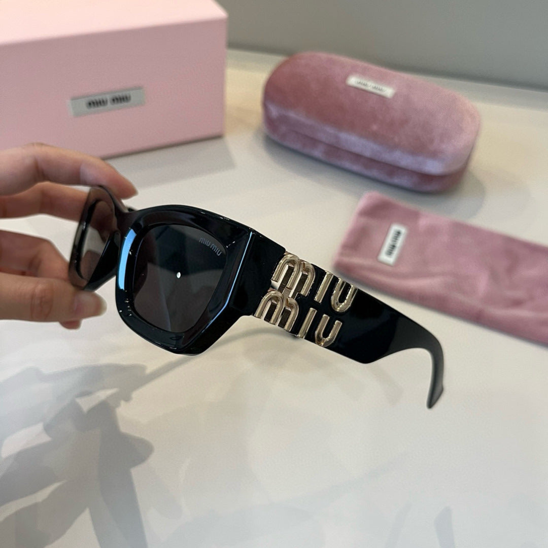 Miu Miu Fashion Black Lens Sunglasses for Men & Women - 487644 - detail image 4