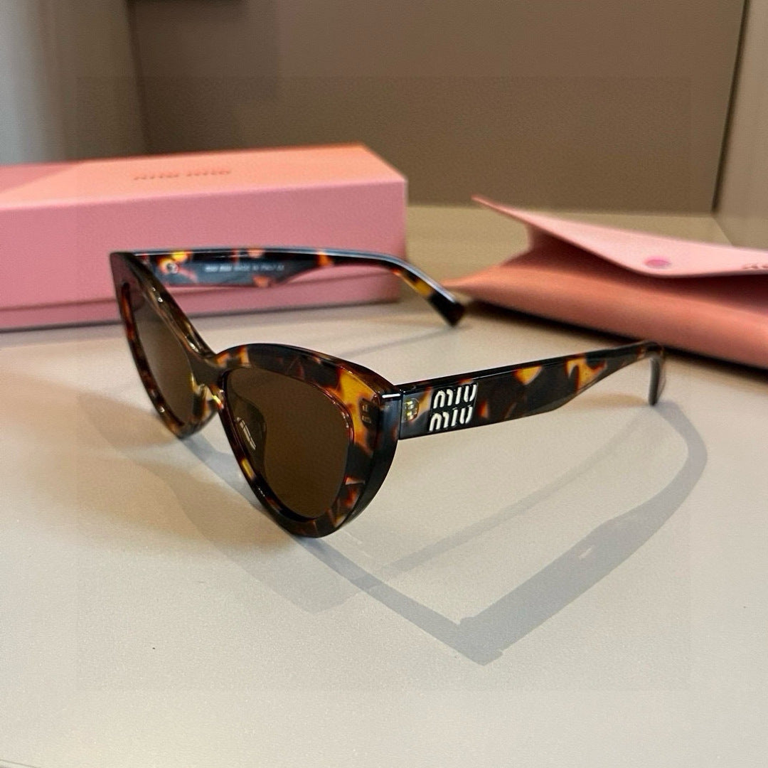 Miu Miu Cat-Eye Brown Lens Sunglasses for Men & Women - 416191 - detail image 4
