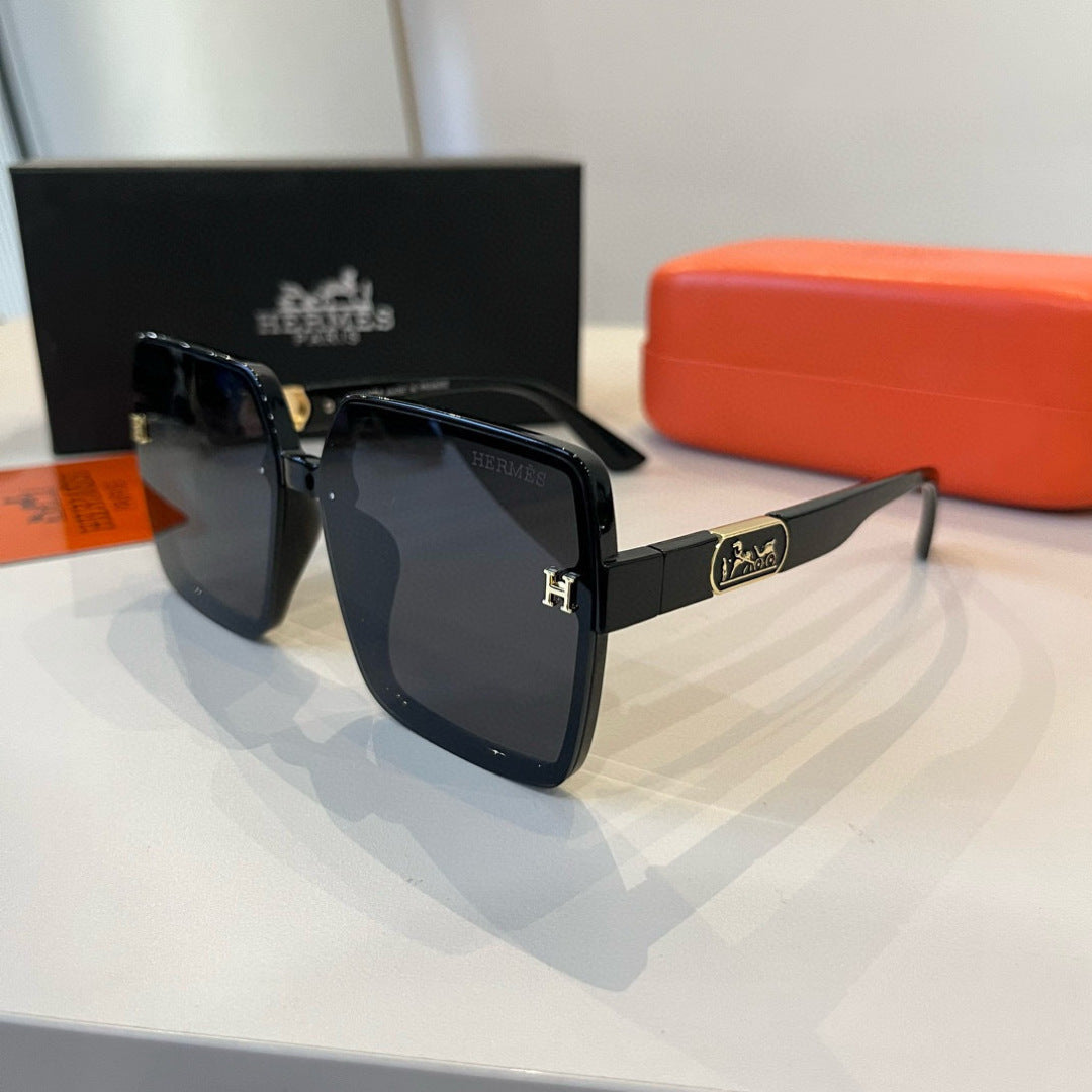Hermès Round Black Lens Sunglasses for Women - detail image 3