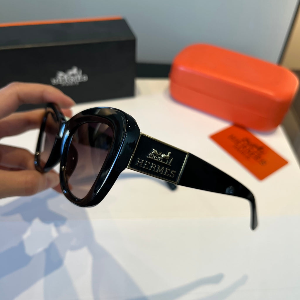 Hermès Oversized Black Lens Sunglasses for Women - 158681 - detail image 4