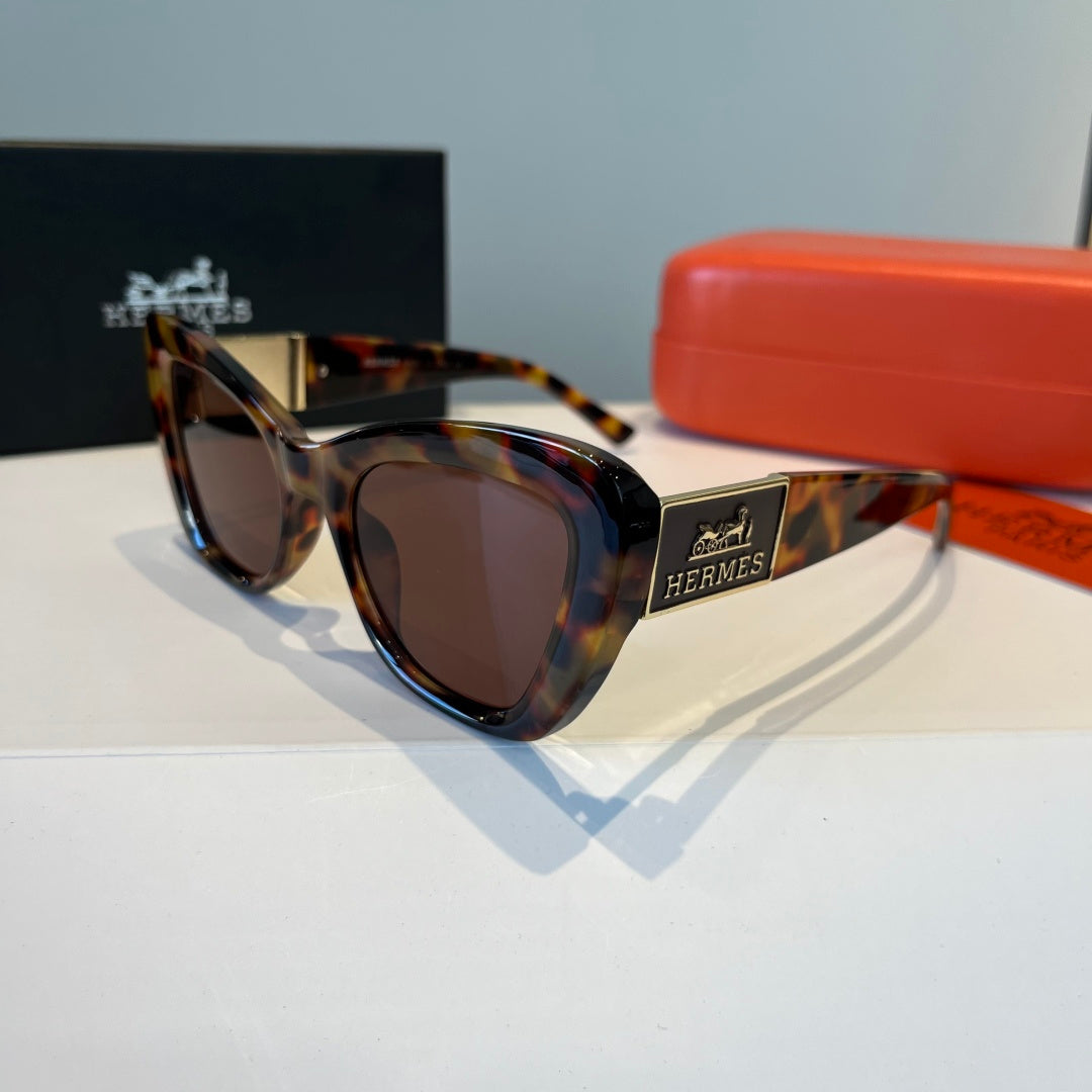 Hermès Oversized Black Lens Sunglasses for Women - 466434 - detail image 3