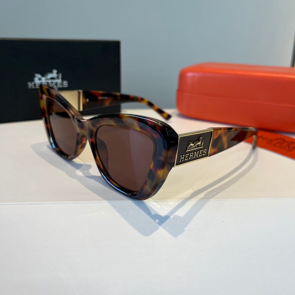 Hermès Oversized Black Lens Sunglasses for Women - 158683 - detail image 3