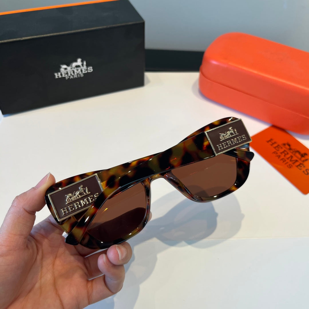 Hermès Oversized Black Lens Sunglasses for Women - 466434 - detail image 7