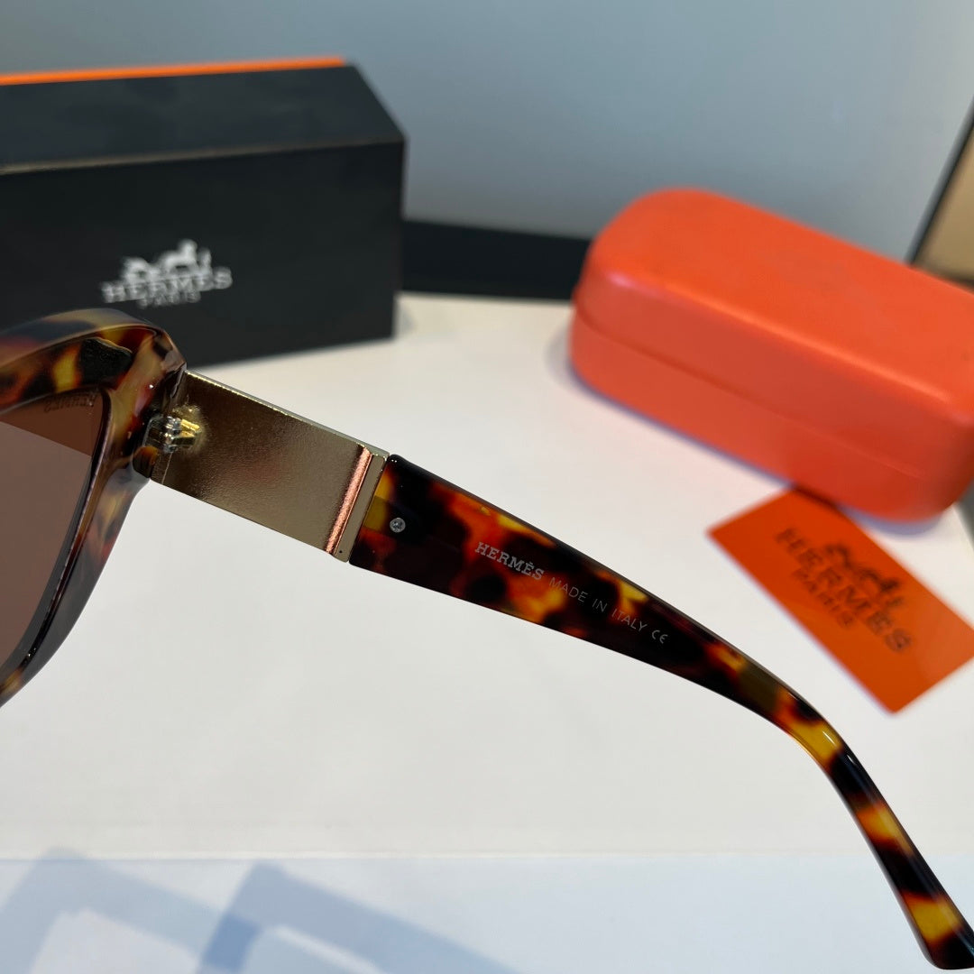 Hermès Oversized Black Lens Sunglasses for Women - 158683 - detail image 5