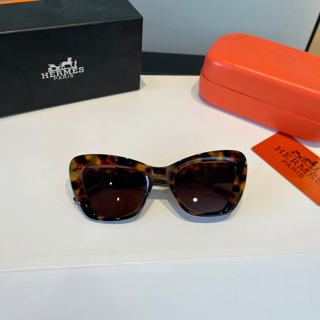 Hermès Oversized Black Lens Sunglasses for Women - 466434 - detail image 9