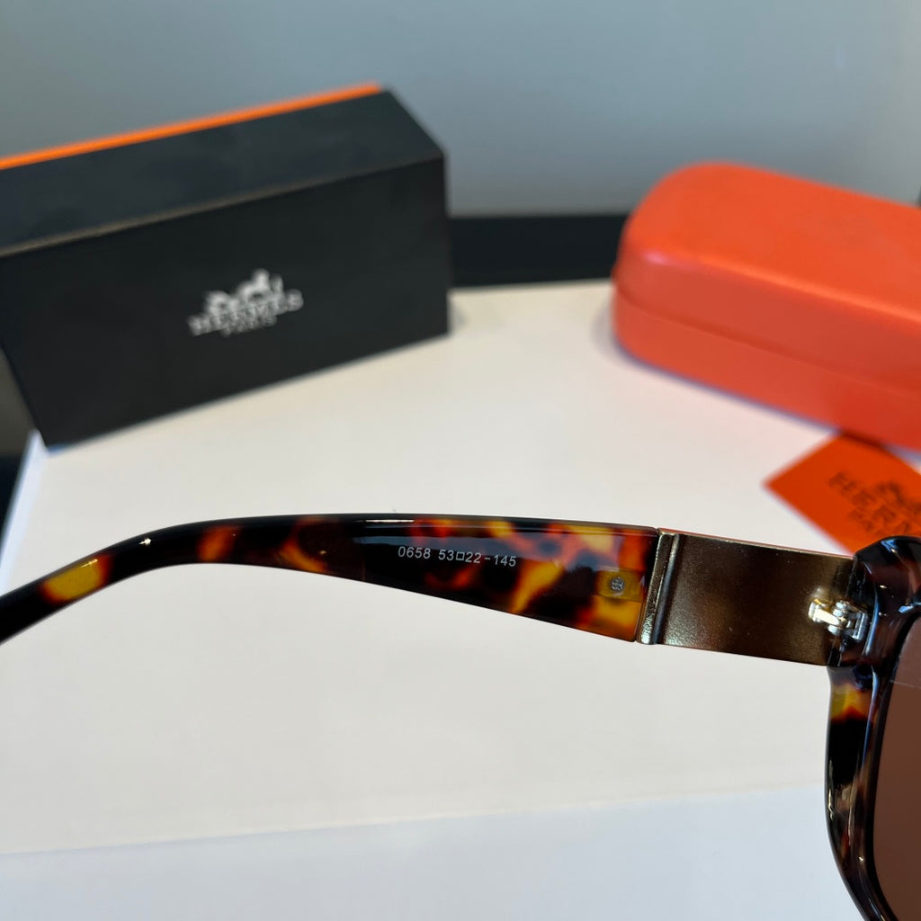 Hermès Oversized Black Lens Sunglasses for Women - 466434 - detail image 6